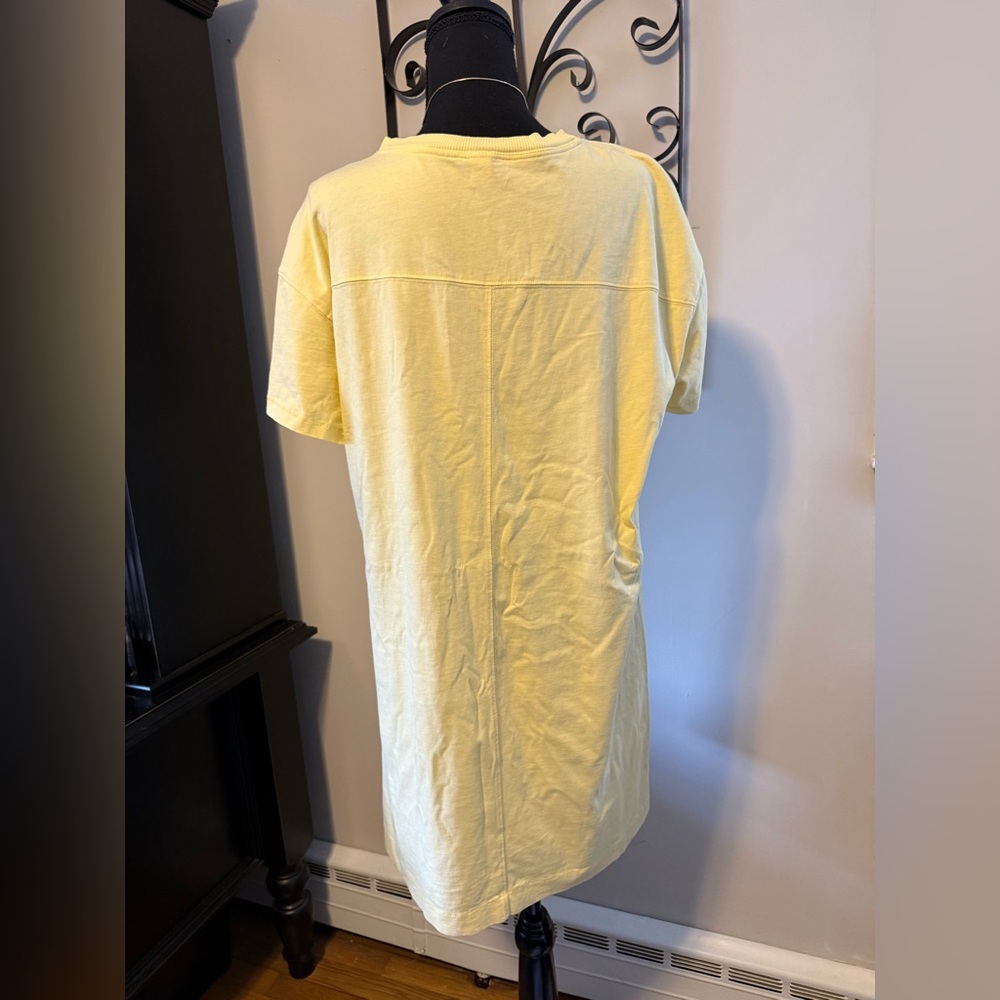 Old Navy Light Yellow T-Shirt Dress - Picture 4 of 5